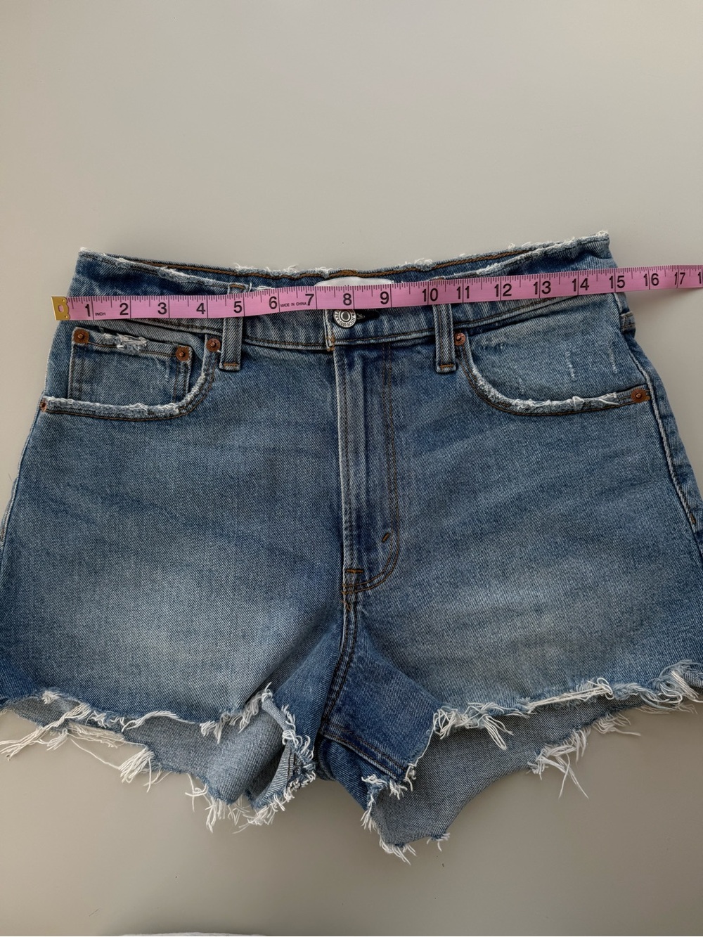 Abercrombie High Rise Cutoff Denim Shorts Size 27 - Picture 5 of 8